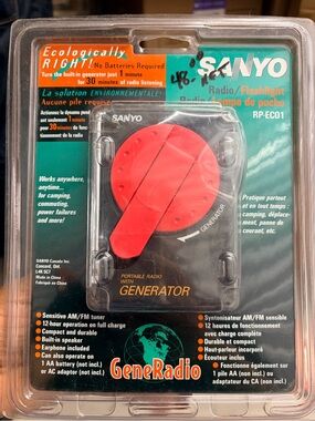 NWT Vintage Sanyo GeneRadio RP-EC01 Radio Flashlight Sealed